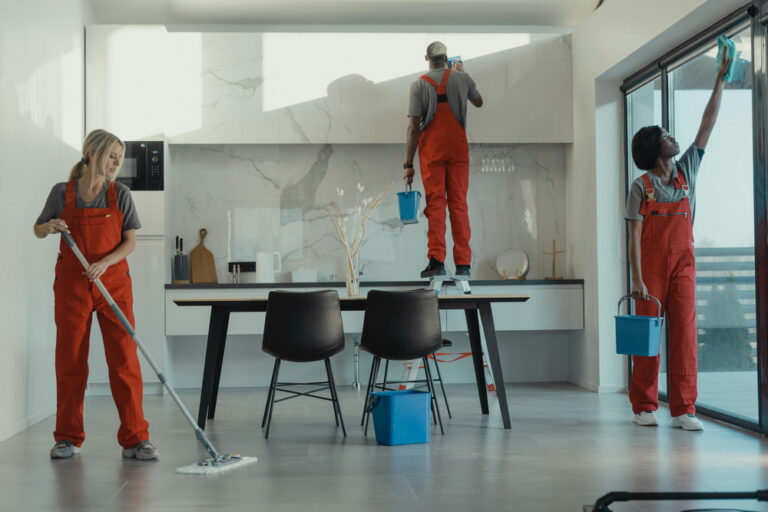 5% OFF<br> CRL CLEANING PRODUCTS